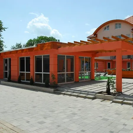 Panorama Wellness Apartman Hotel