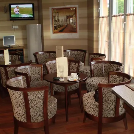Panorama Wellness Apartman Hotel 4*