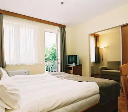 Panorama Wellness Apartman Hotel