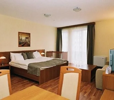 Hotel Panorama Wellness Apartman 4*