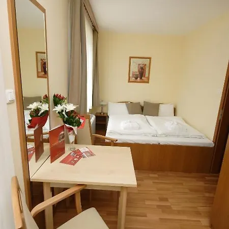 Panorama Wellness Apartman Szálloda 4*