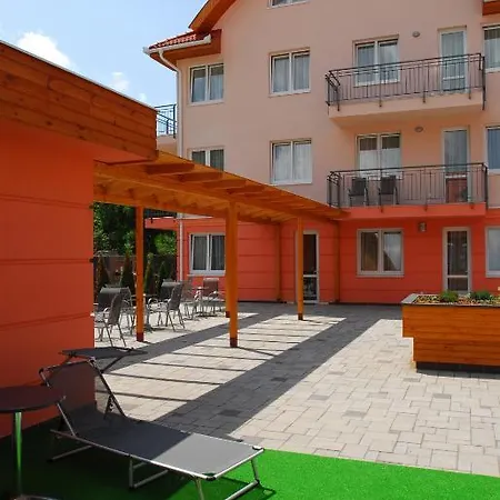 Panorama Wellness Apartman Hotel