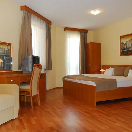 Hotel Panorama Wellness Apartman Hajduszoboszlo