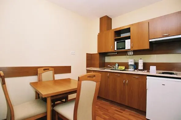 Panorama Wellness Apartman Hotel 4*