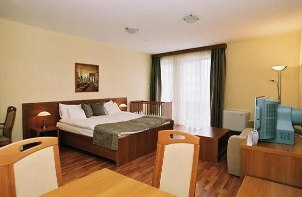 호텔 Panorama Wellness Apartman 4*